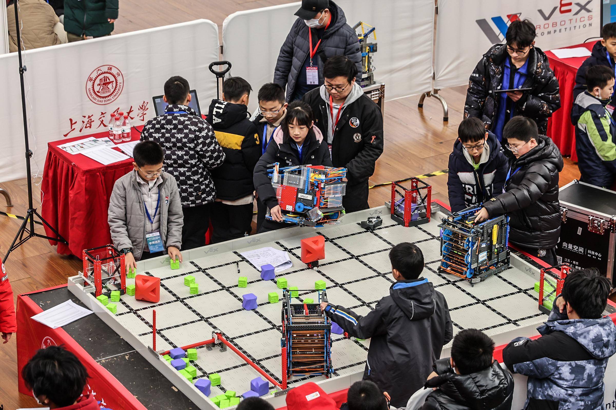 多支队伍同台竞技，乐园大冒险