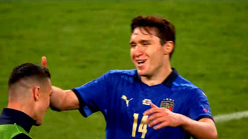 战胜意大利队,赢得观众掌声 战胜意大利队,赢得观众掌声