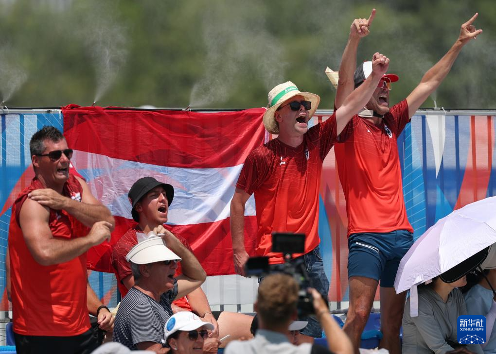 奥地利队喜迎胜利，赢得晋级机遇