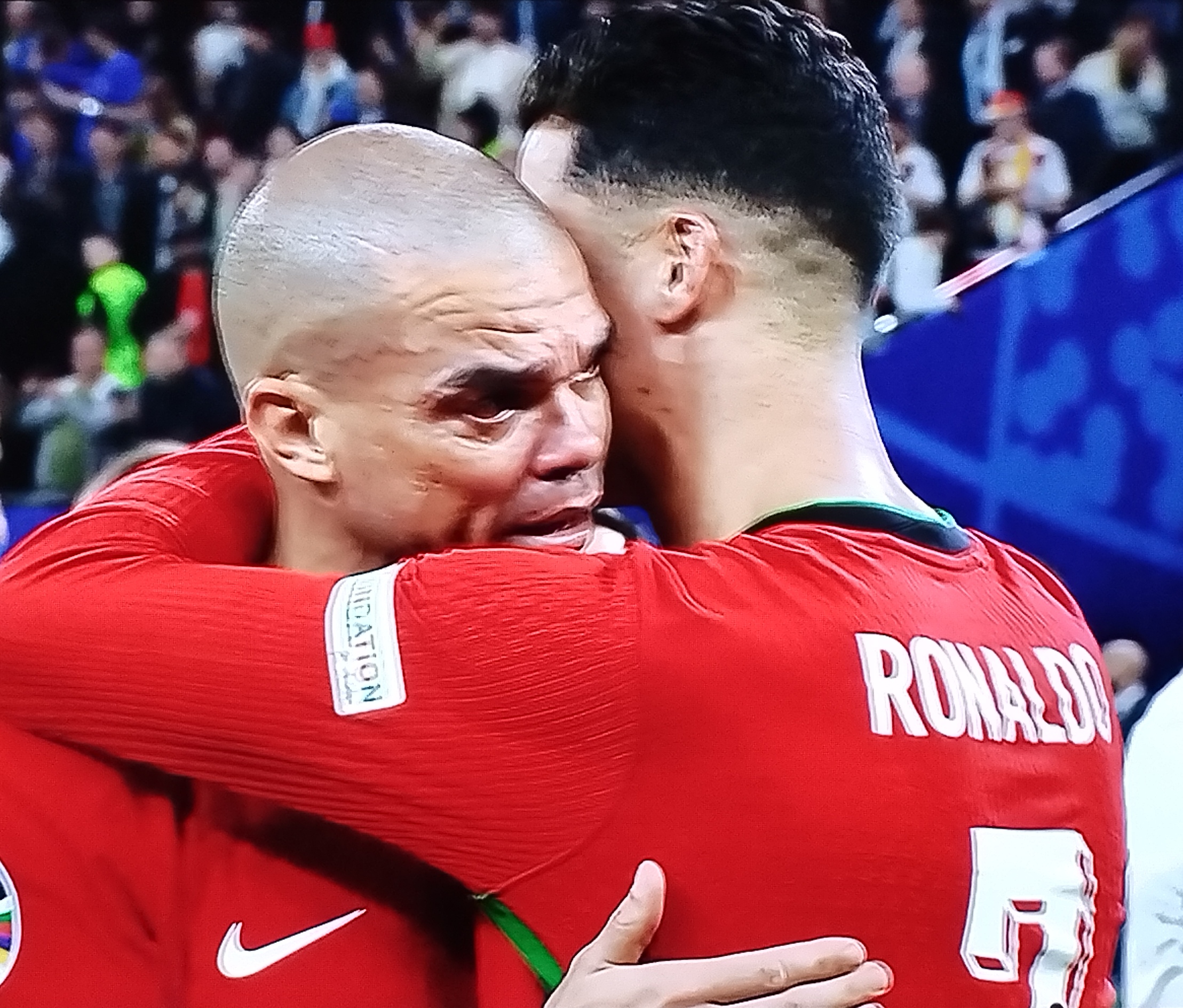 法国队2-2战平葡萄牙，C组榜首对决无分胜负