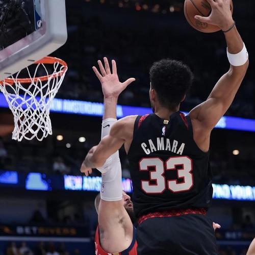 艾顿关键时刻上演绝杀,太阳胜尼克斯 艾顿关键时刻上演绝杀,太阳胜尼克斯