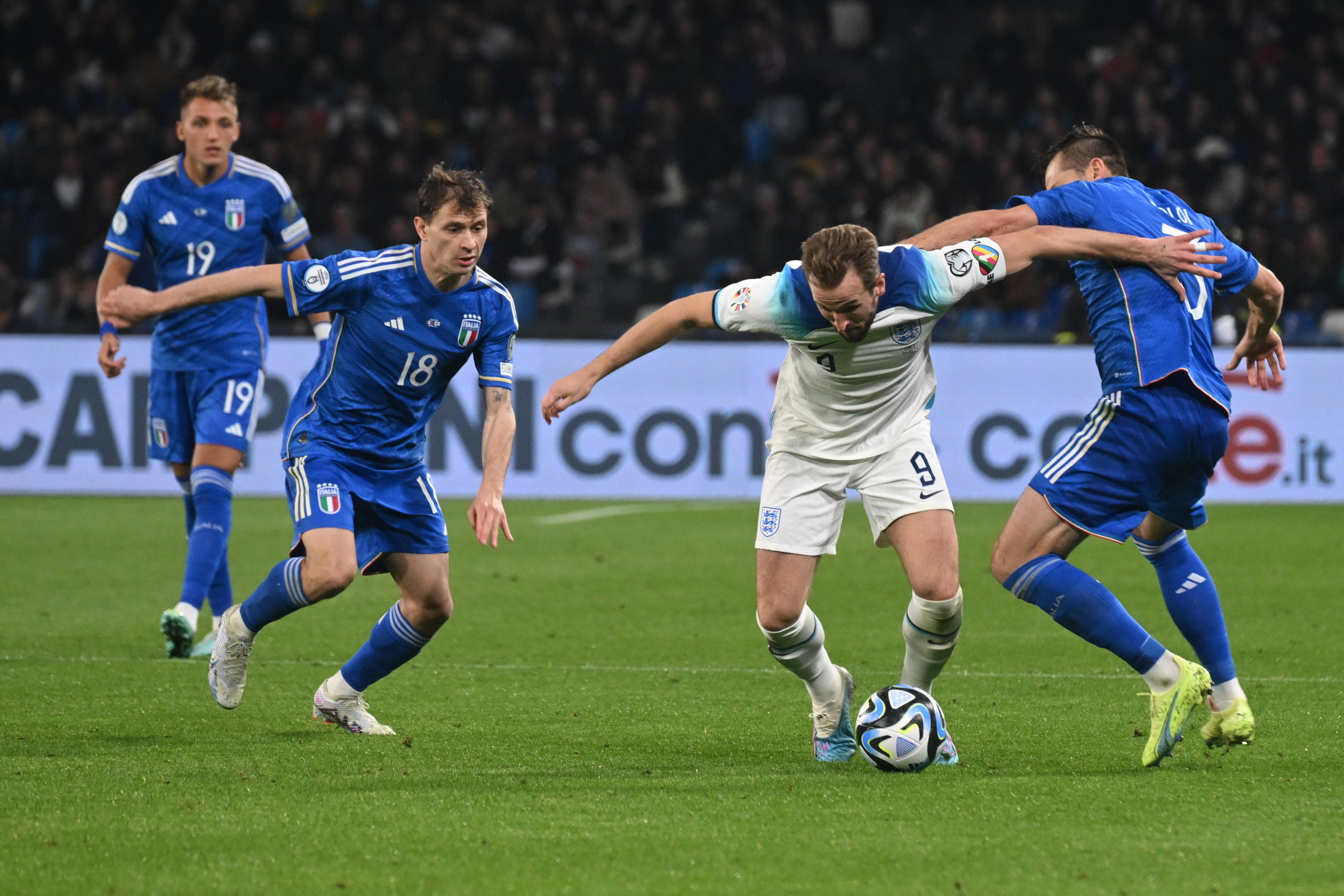 关于意大利夺得2020年欧洲杯冠军，击败英格兰队的信息